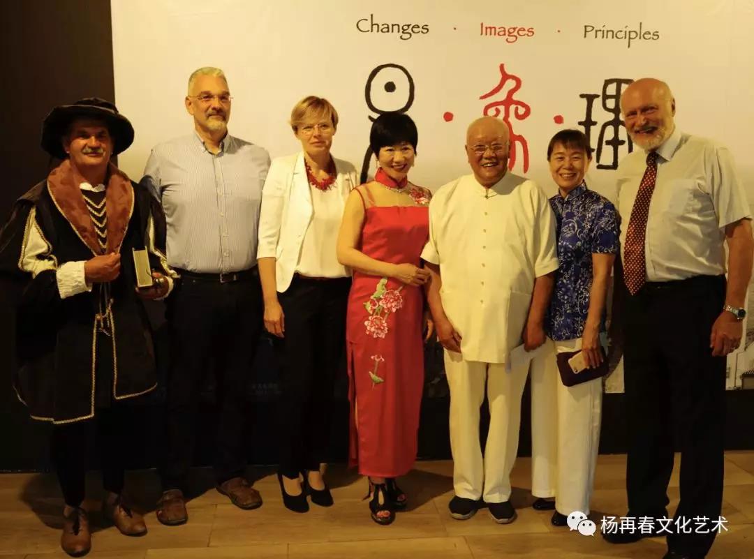 PG电子·仿照器(试玩游戏)官方网站