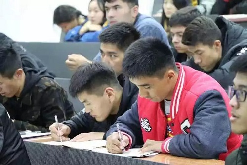 PG电子·仿照器(试玩游戏)官方网站