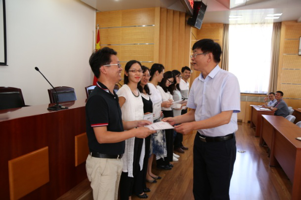 PG电子·仿照器(试玩游戏)官方网站