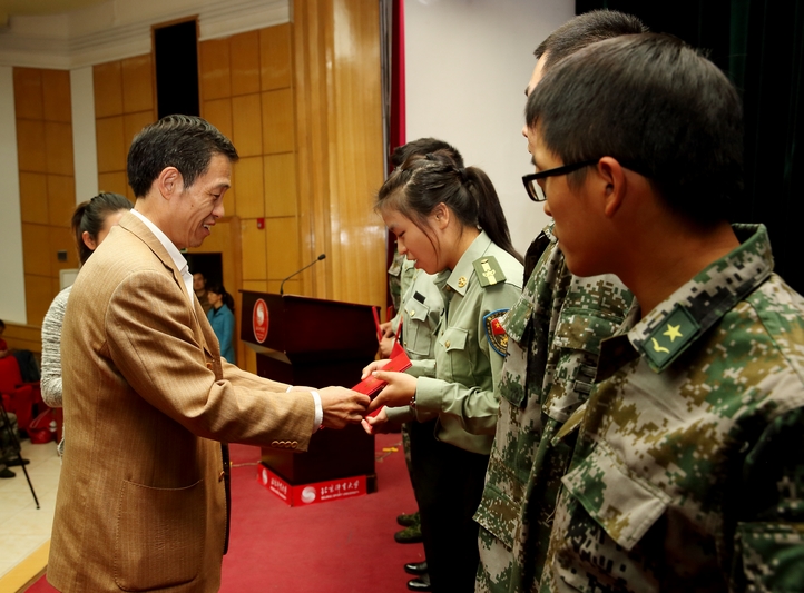 PG电子·仿照器(试玩游戏)官方网站