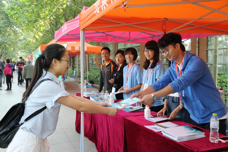 PG电子·仿照器(试玩游戏)官方网站