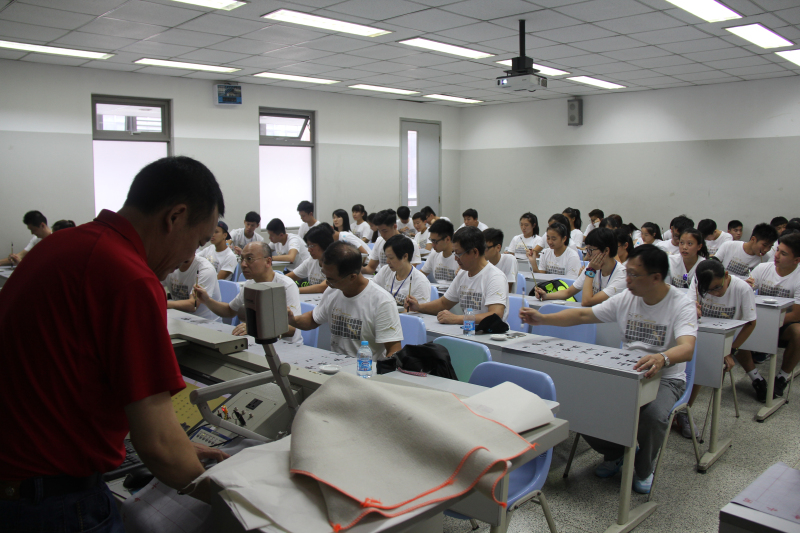 PG电子·仿照器(试玩游戏)官方网站