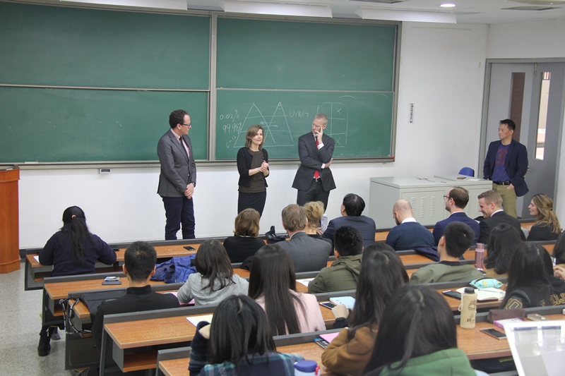 PG电子·仿照器(试玩游戏)官方网站