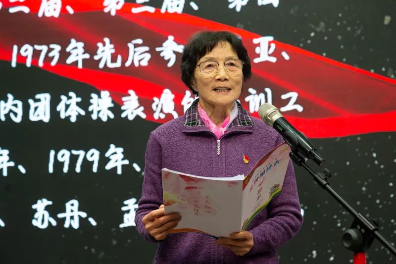 b1e8a99438564d7b880d3128268c5b84