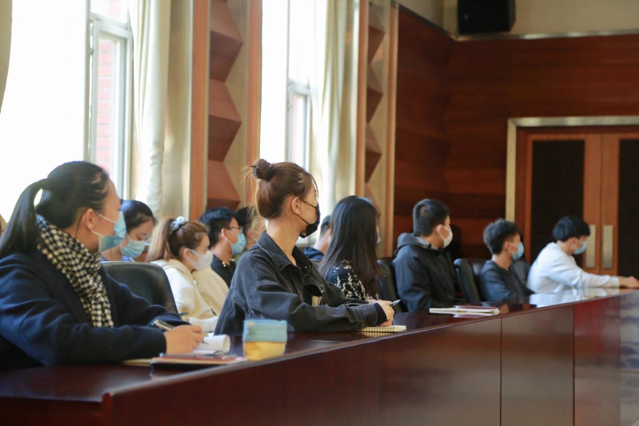 PG电子·仿照器(试玩游戏)官方网站