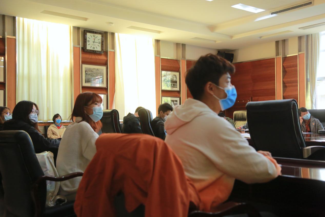 PG电子·仿照器(试玩游戏)官方网站