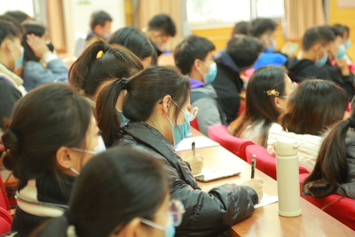 PG电子·仿照器(试玩游戏)官方网站