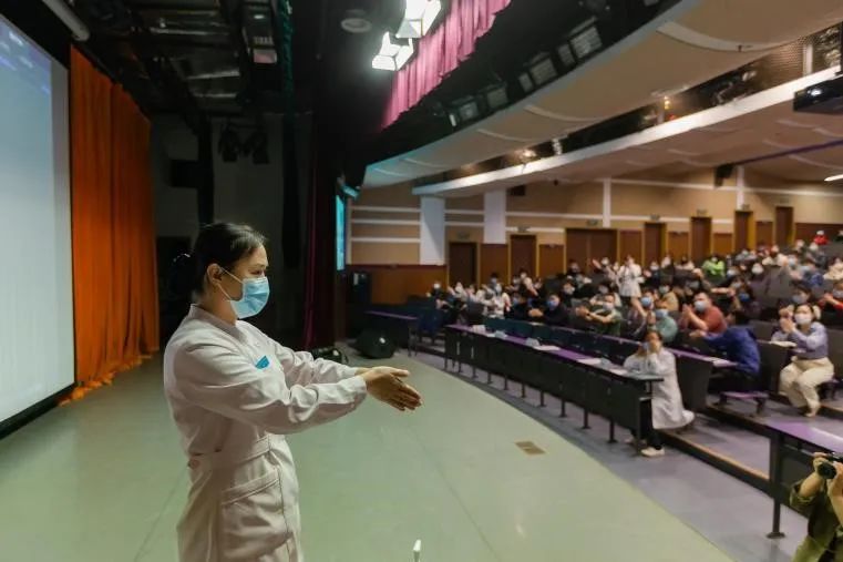 PG电子·仿照器(试玩游戏)官方网站