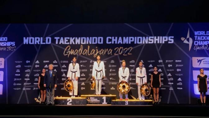 PG电子·仿照器(试玩游戏)官方网站