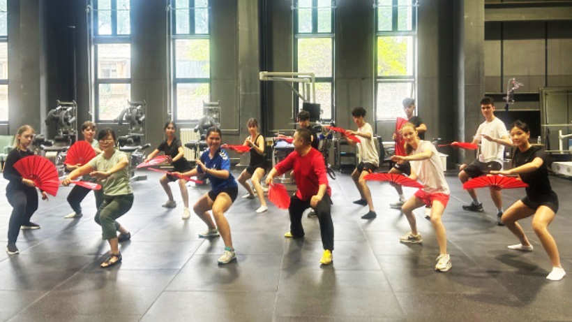 PG电子·仿照器(试玩游戏)官方网站